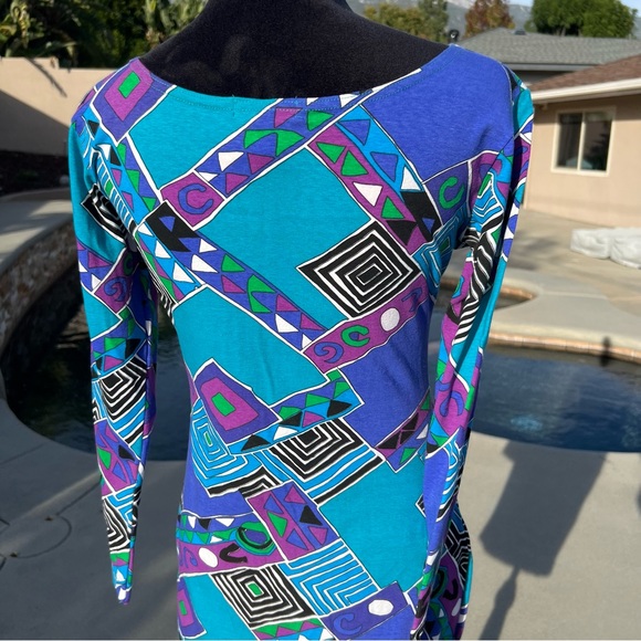 Vintage Geometric Colorful 90’s Dress in Blue and Purple - Picture 5 of 17